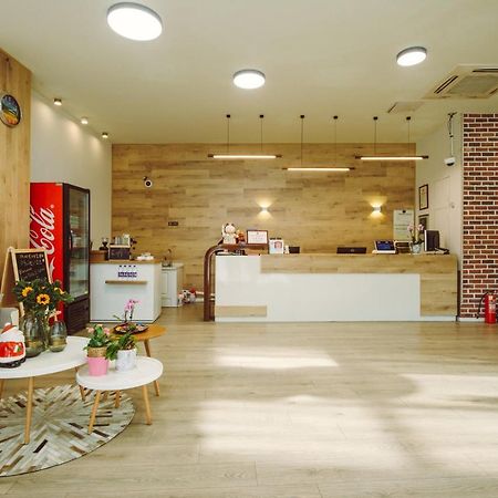 J Hotel Shanghaj Zewnętrze zdjęcie